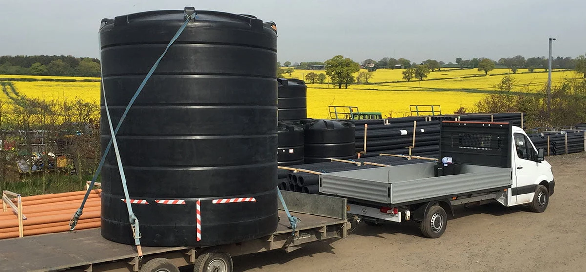 Vertical storage tank